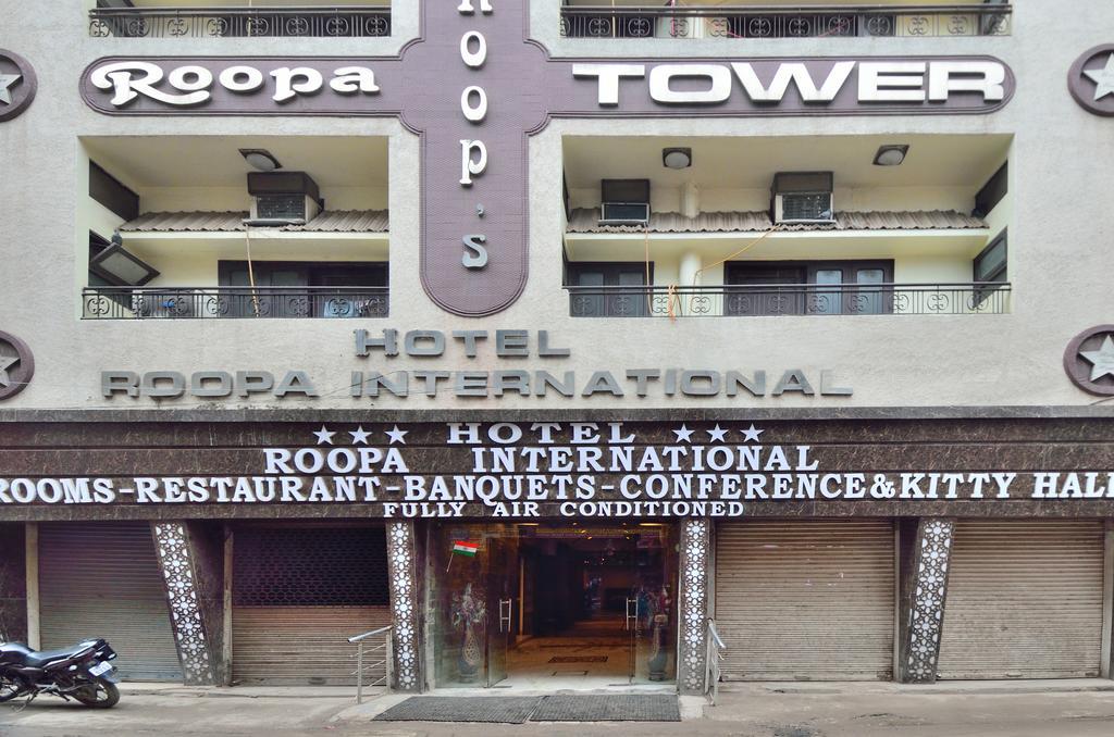 Hotel Roopa International 암리차르 외부 사진